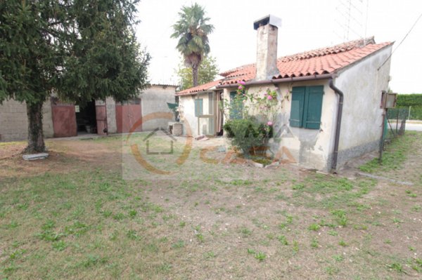 casa indipendente in vendita a Stra in zona San Pietro
