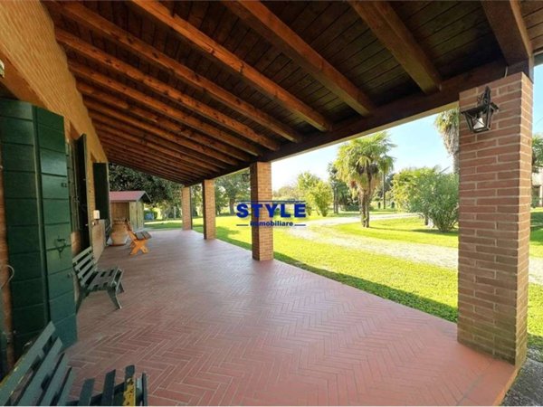casa indipendente in vendita a Stra in zona Paluello