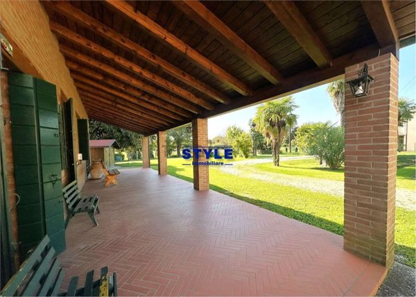 casa indipendente in vendita a Stra