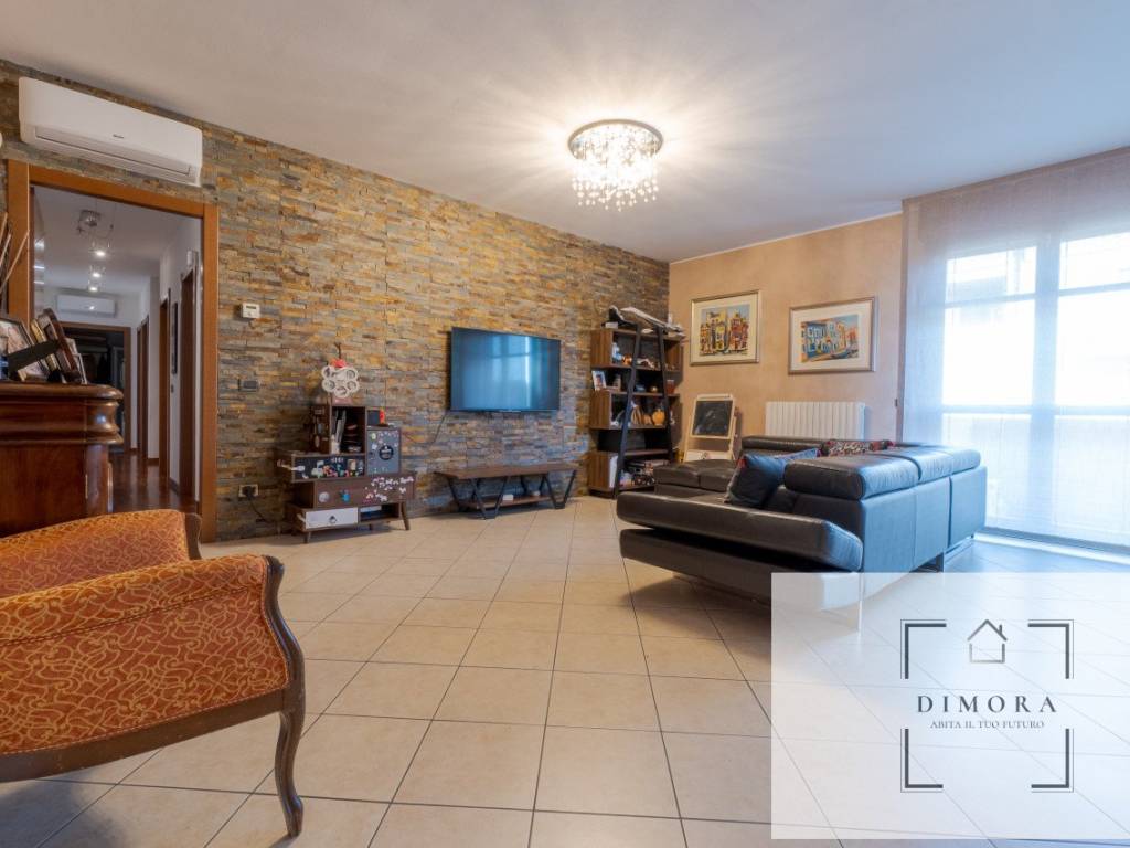 appartamento in vendita a Stra in zona San Pietro