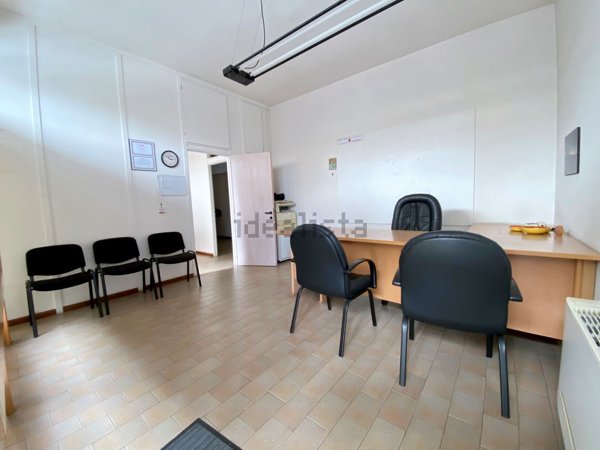 ufficio in vendita a Stra in zona San Pietro