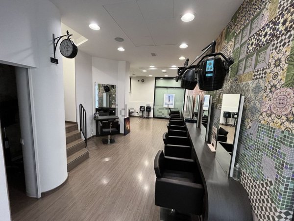 locale commerciale in vendita a Stra