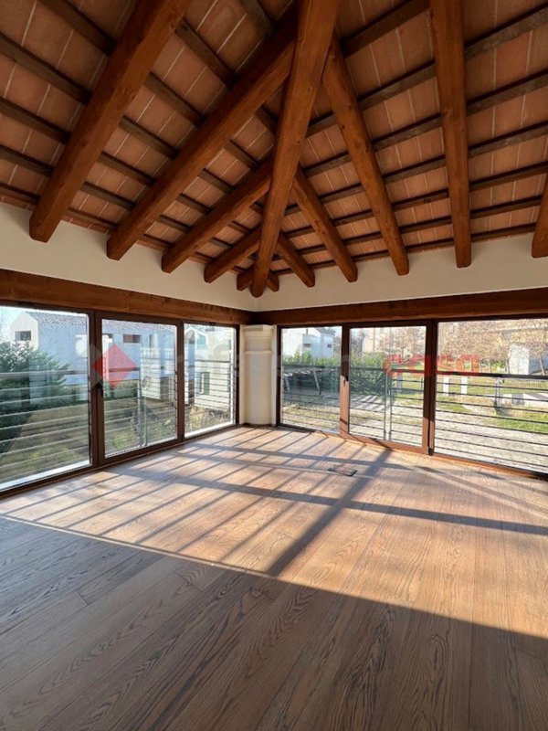 casa indipendente in vendita a Stra