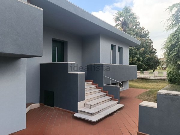casa indipendente in vendita a Stra in zona Paluello