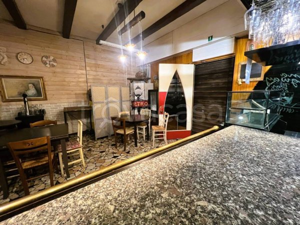 negozio in vendita a Stra in zona San Pietro