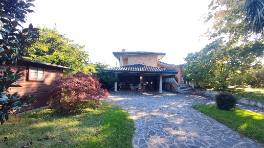 casa indipendente in vendita a Stra