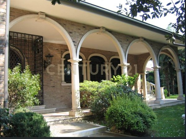 casa indipendente in vendita a Stra