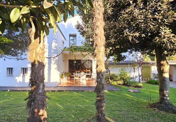 casa indipendente in vendita a Stra