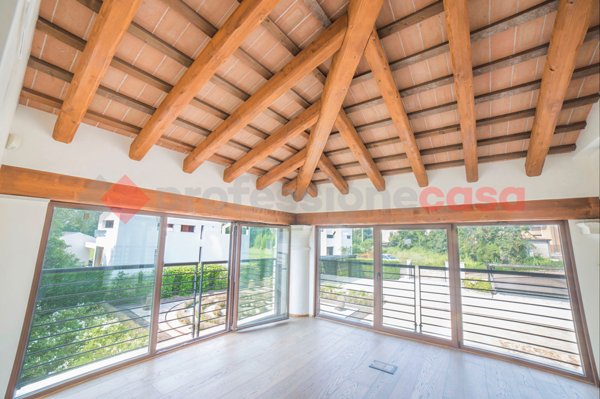 casa indipendente in vendita a Stra