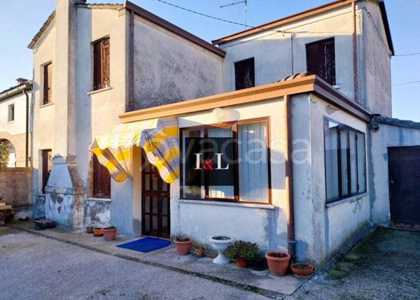 casa indipendente in vendita a Stra in zona Paluello