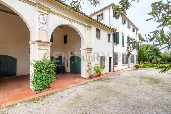 casa indipendente in vendita a Stra in zona San Pietro