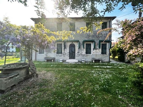 casa indipendente in vendita a Stra in zona Paluello