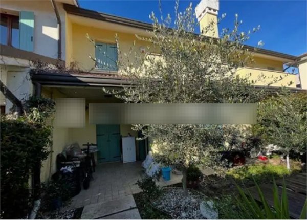 casa indipendente in vendita a Stra in zona San Pietro