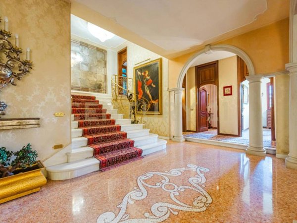 casa indipendente in vendita a Stra in zona San Pietro