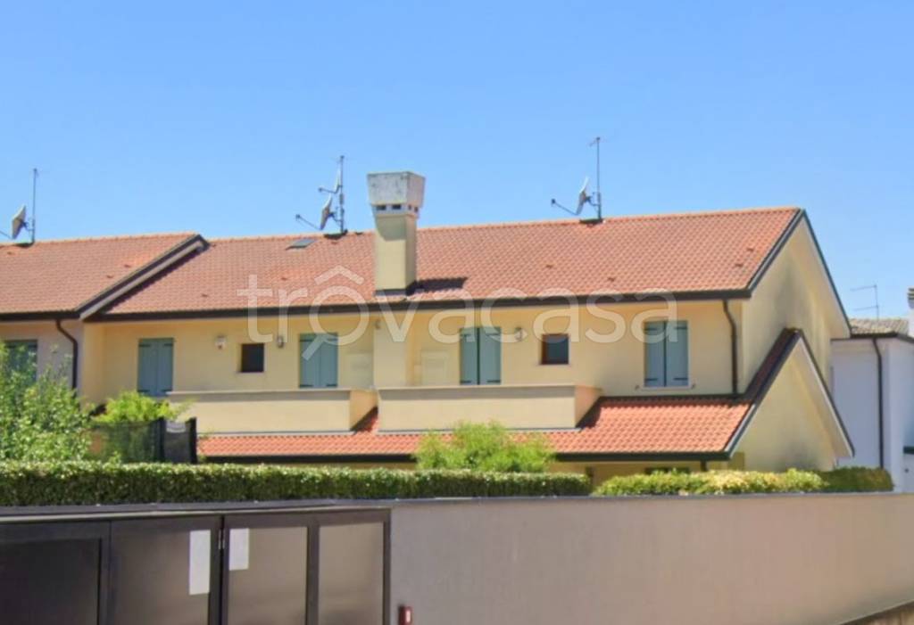 casa indipendente in vendita a Stra in zona San Pietro