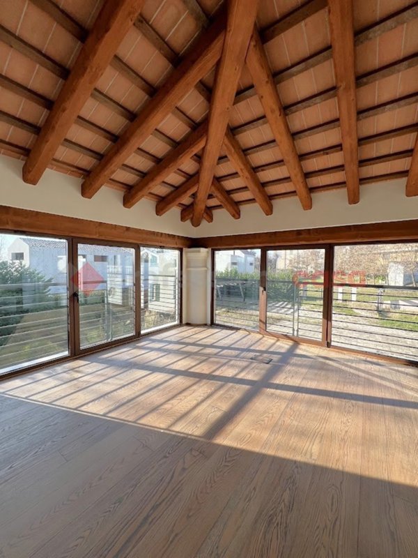 casa indipendente in vendita a Stra in zona San Pietro