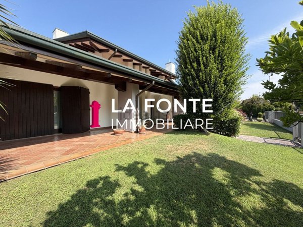 casa indipendente in vendita a Stra in zona San Pietro