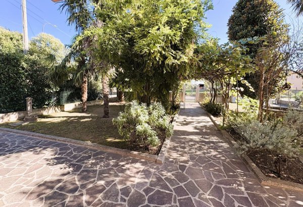 casa indipendente in vendita a Stra in zona Paluello