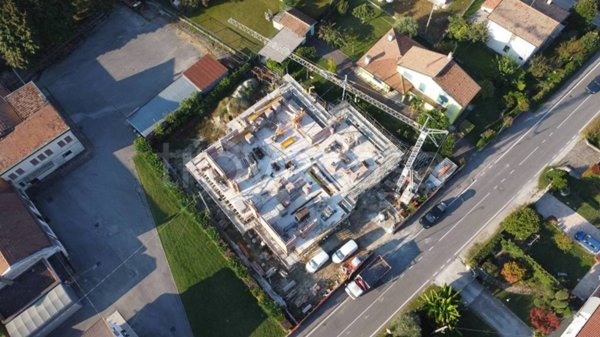 appartamento in vendita a Stra in zona San Pietro