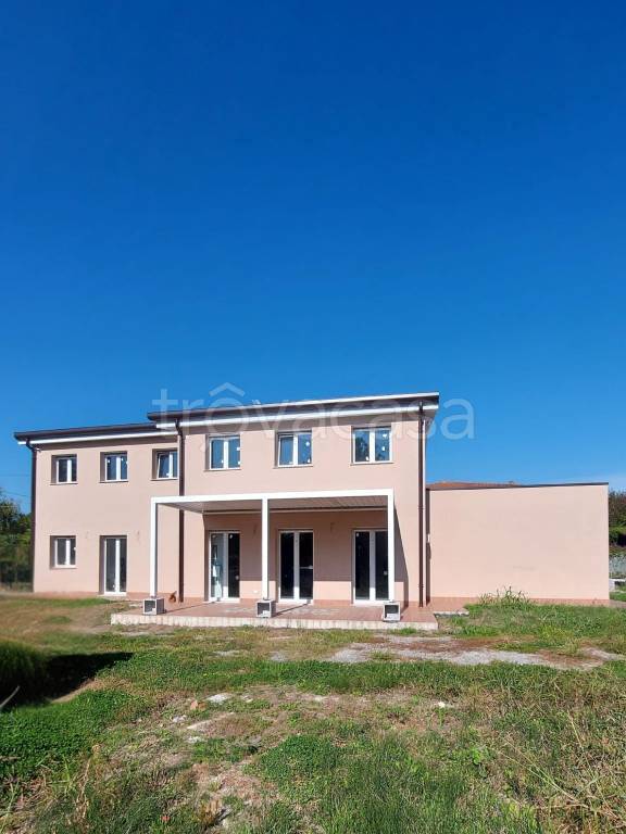 casa indipendente in vendita a Stra in zona San Pietro