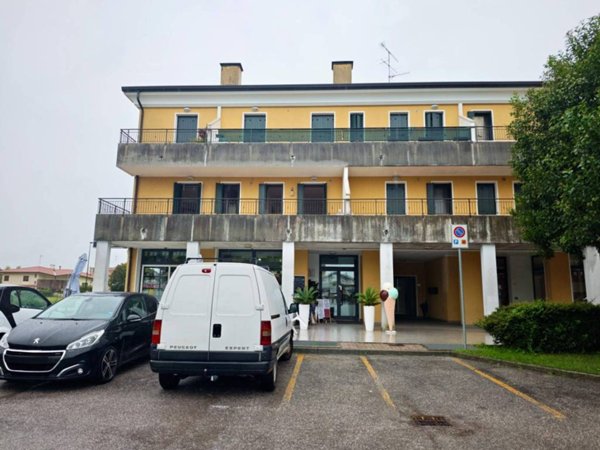 appartamento in vendita a Teglio Veneto in zona Cintello