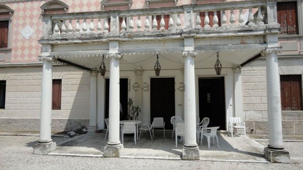 casa indipendente in vendita a Teglio Veneto in zona Suzzolins