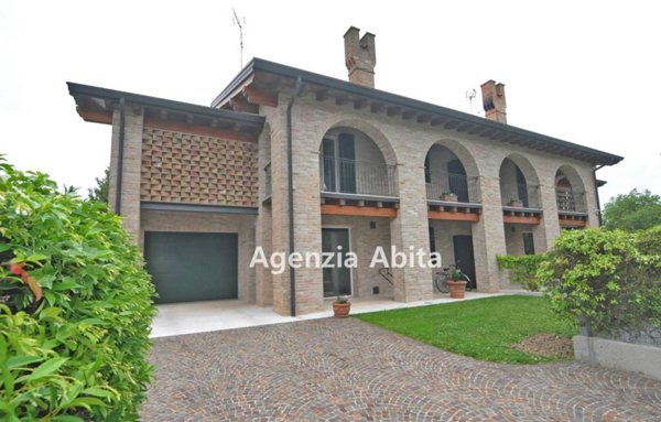casa indipendente in vendita a Torre di Mosto