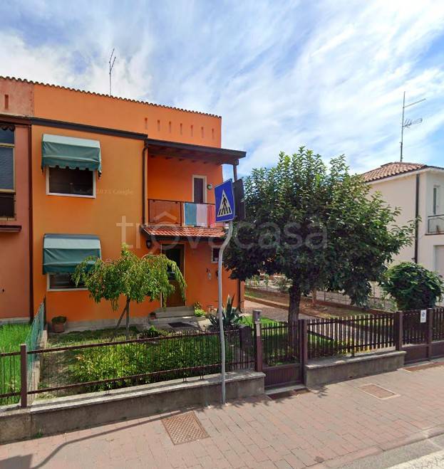 casa indipendente in vendita a Torre di Mosto