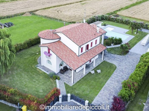 casa indipendente in vendita a Torre di Mosto