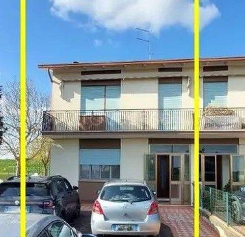 casa indipendente in vendita a Torre di Mosto in zona Sant'Elena