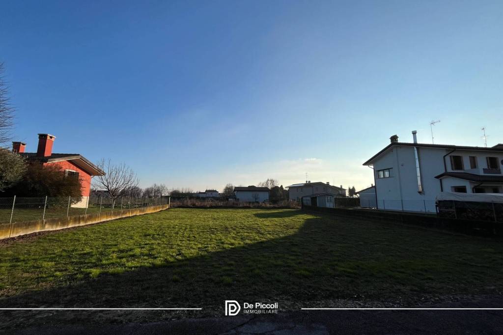 terreno edificabile in vendita a Torre di Mosto