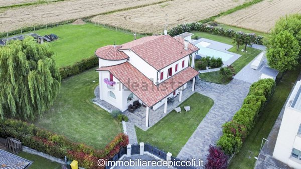 casa indipendente in vendita a Torre di Mosto