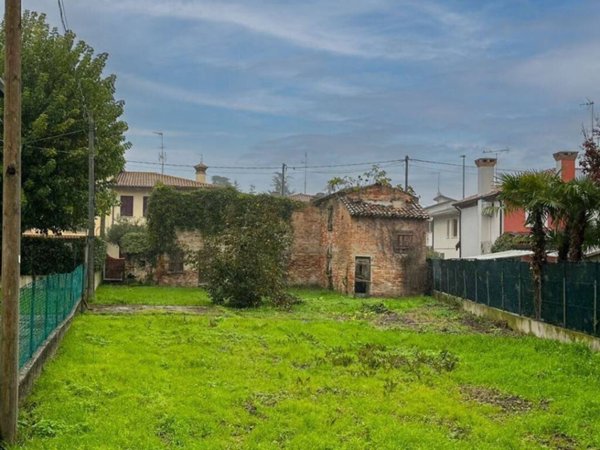 casa indipendente in vendita a Torre di Mosto