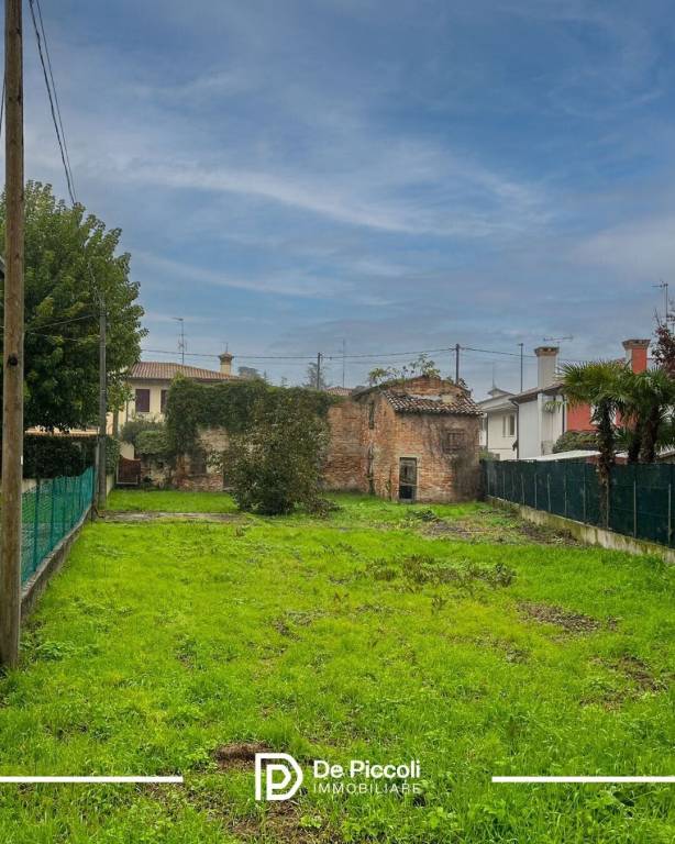 casa indipendente in vendita a Torre di Mosto