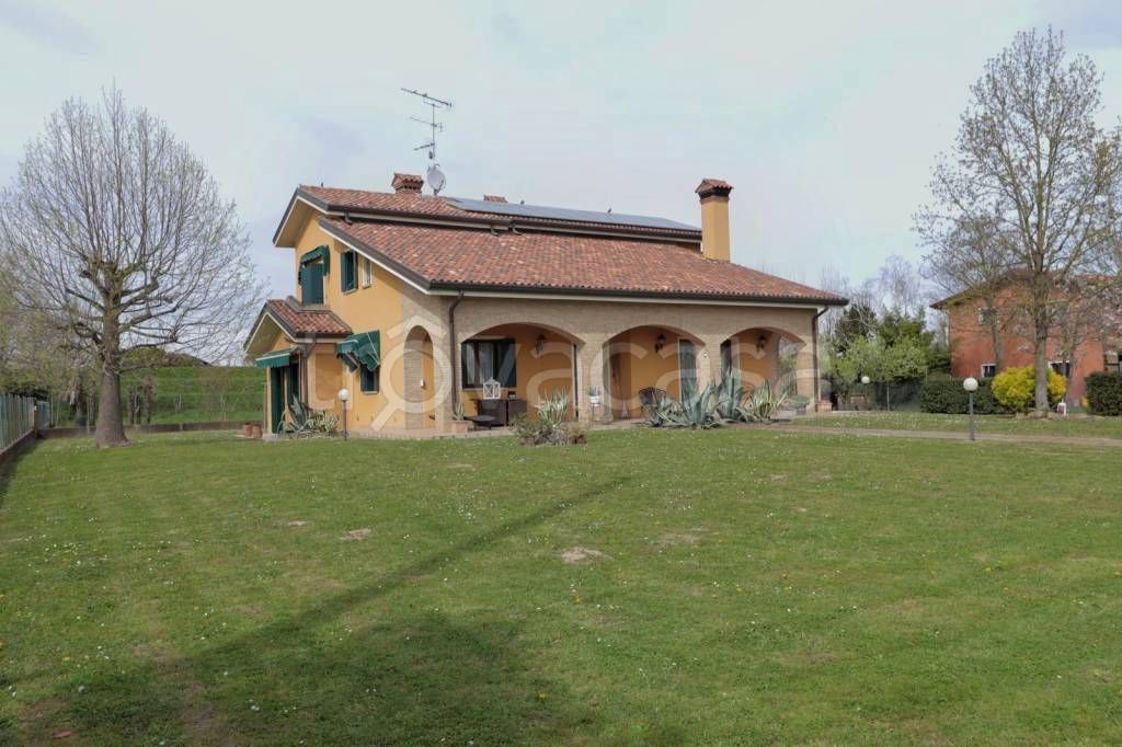 casa indipendente in vendita a Torre di Mosto in zona Sant'Elena