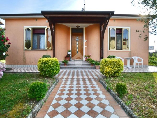 casa indipendente in vendita a Torre di Mosto