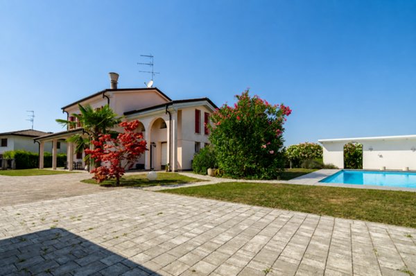 casa indipendente in vendita a Torre di Mosto