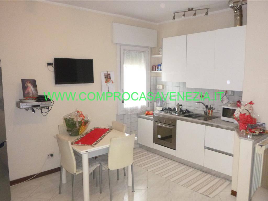 appartamento in vendita a Venezia in zona Zelarino