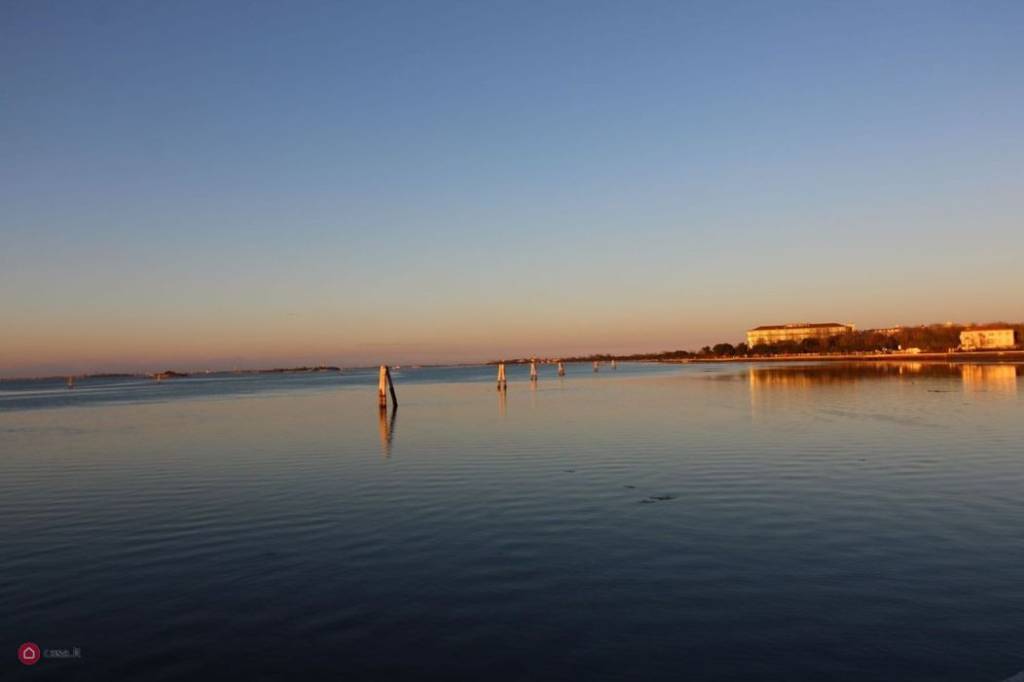 appartamento in vendita a Venezia in zona Lido di Venezia