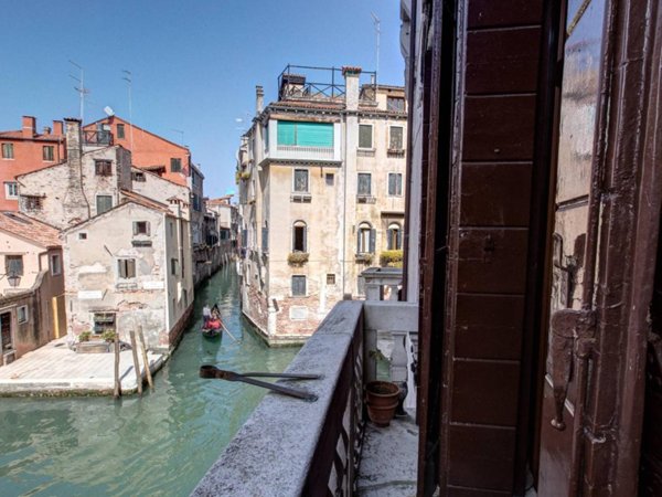 appartamento in vendita a Venezia in zona Sestiere San Polo