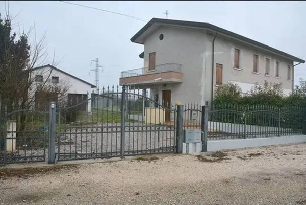 appartamento in vendita a Venezia in zona Trivignano