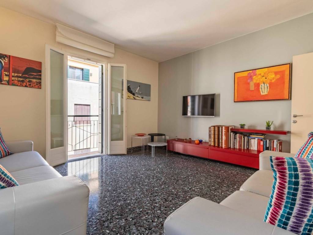 appartamento in vendita a Venezia in zona Murano