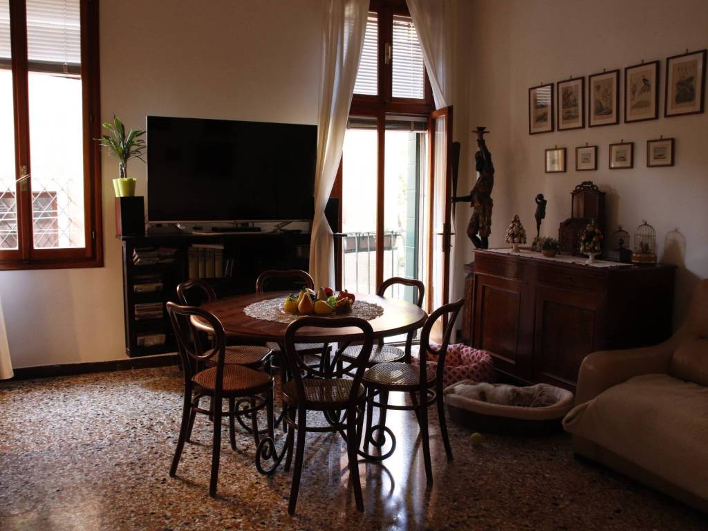appartamento in vendita a Venezia in zona Sestiere Santa Croce