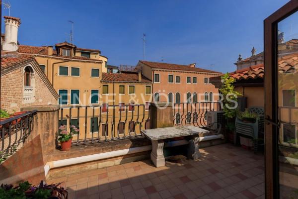casa indipendente in vendita a Venezia in zona Sestiere San Polo