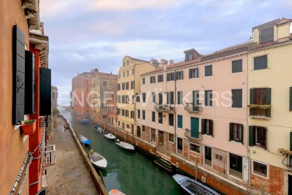 appartamento in vendita a Venezia in zona Sestiere Dorsoduro