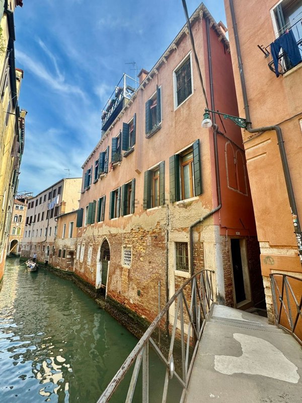 appartamento in vendita a Venezia in zona Sestiere Cannaregio