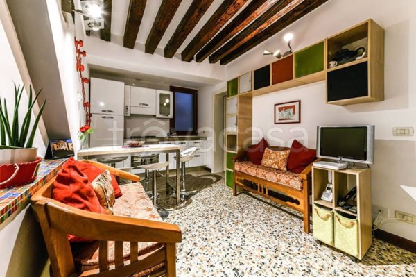appartamento in vendita a Venezia in zona Sestiere Dorsoduro