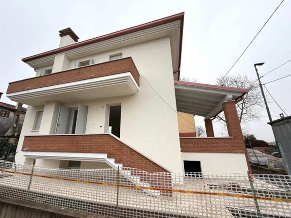 casa indipendente in vendita a Venezia in zona Zelarino