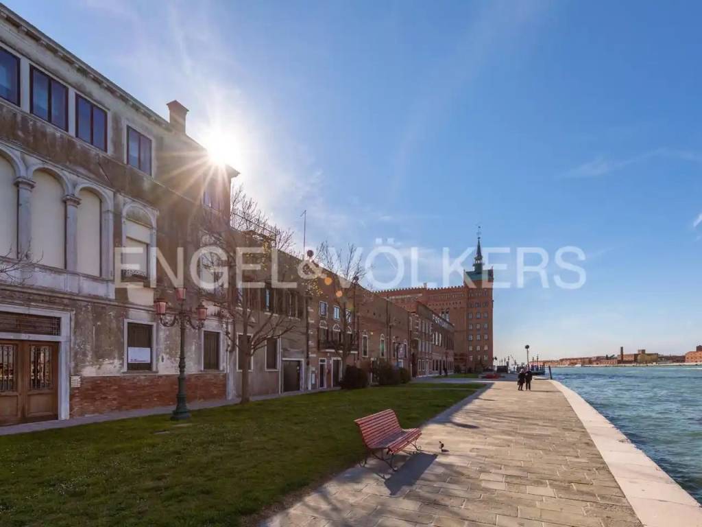 appartamento in vendita a Venezia in zona Giudecca