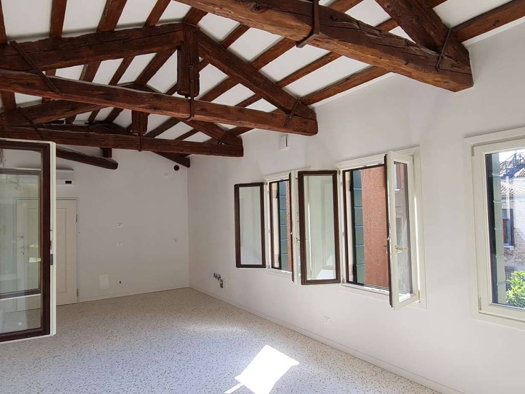 appartamento in vendita a Venezia in zona Sestiere Santa Croce